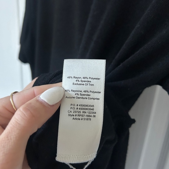 aritzia • Wilfred Free • size XS • black t shirt - Picture 3 of 7